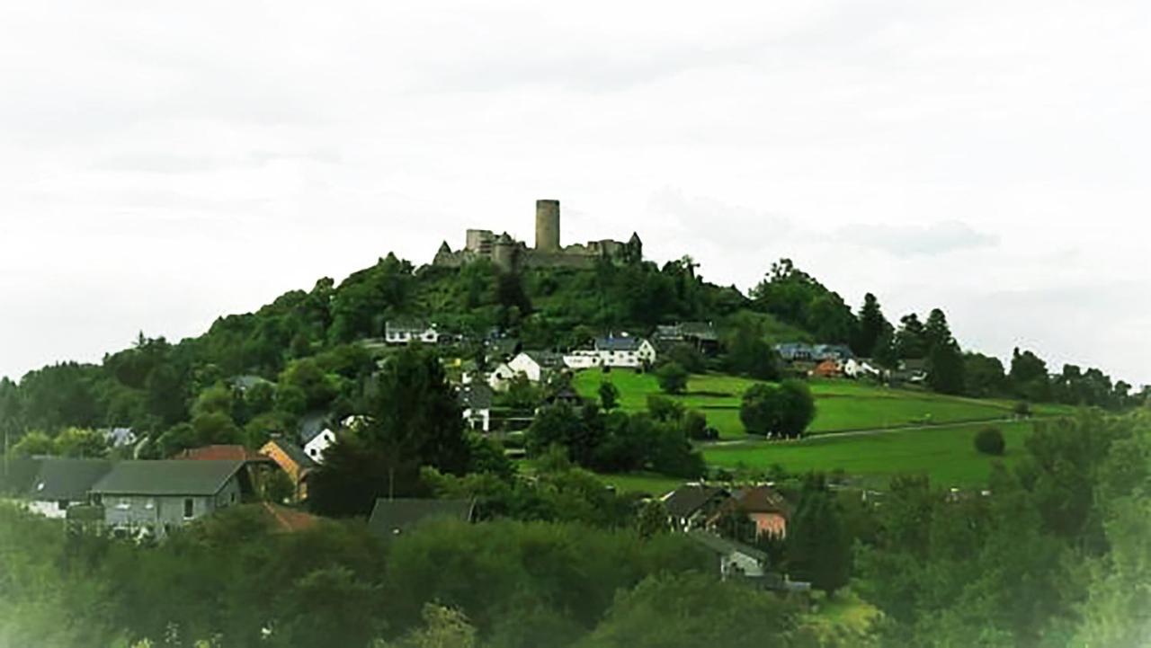 Df Am Ring Nuerburg Hotel Luaran gambar