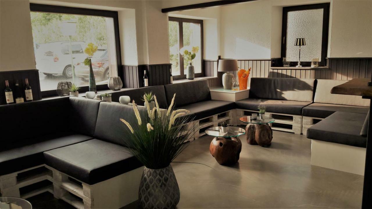 Df Am Ring Nuerburg Hotel Luaran gambar